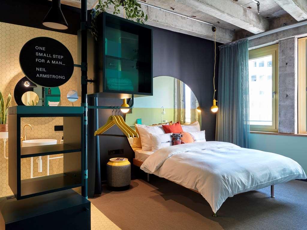 25Hours Hotel The Circle Köln Rum bild